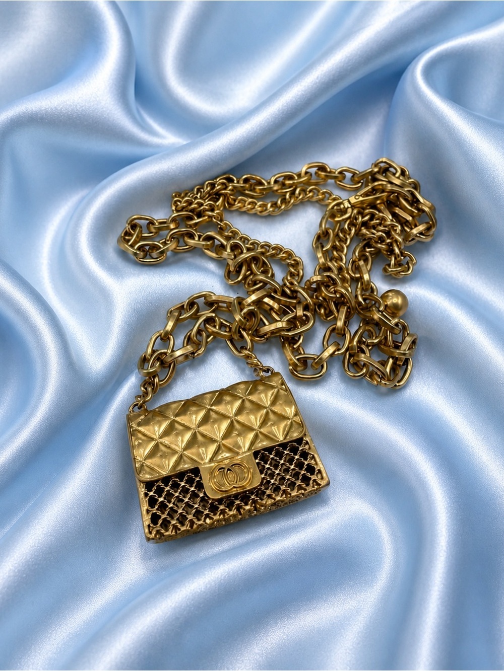 Luxury Gold Mini Chain Belt Bag - Picture 2 of 10